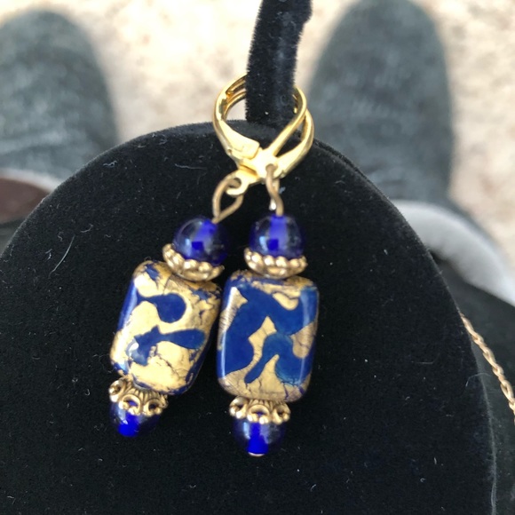 Cobalt and bright gold set: necklace and earrings - Picture 6 of 6
